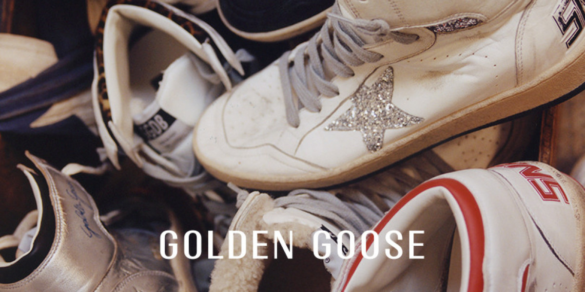 and aesthetics Golden Goose for a shoe that cradles my feet everywhere